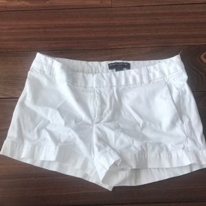White banana republic shorts